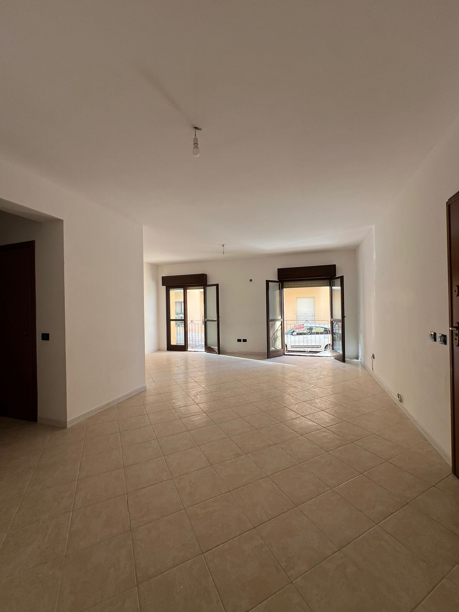 Immobile in piazza Garibaldi 3