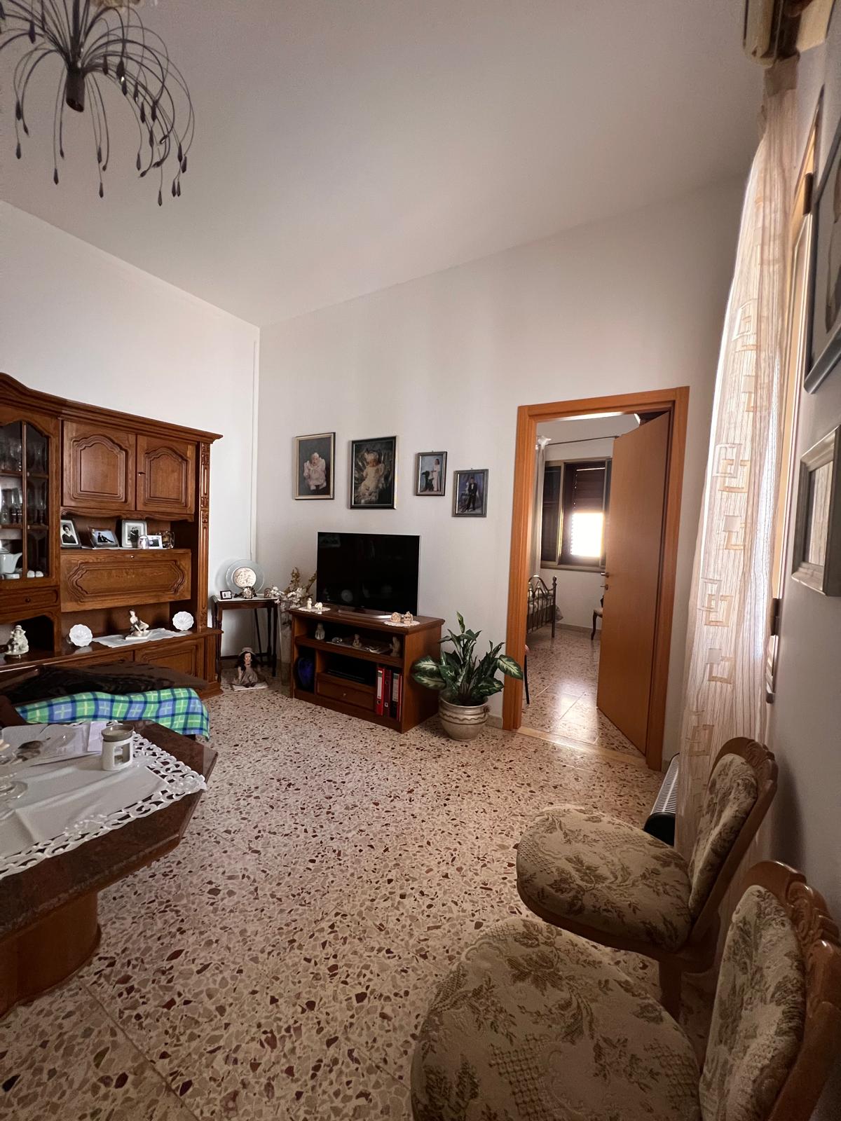 Casa indipendente con giardino e terreno, Tre Fontane 6