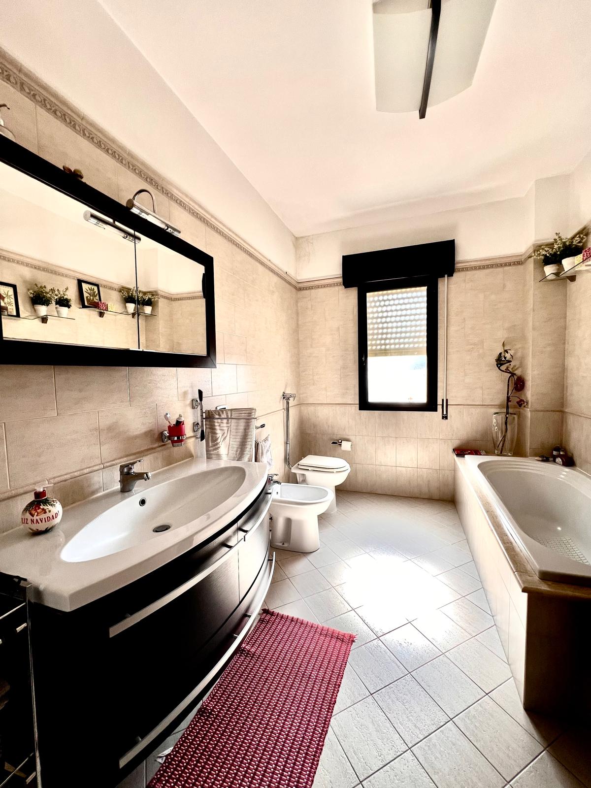 Ampio appartamento a Campobello di Mazara, Via Umberto I 19