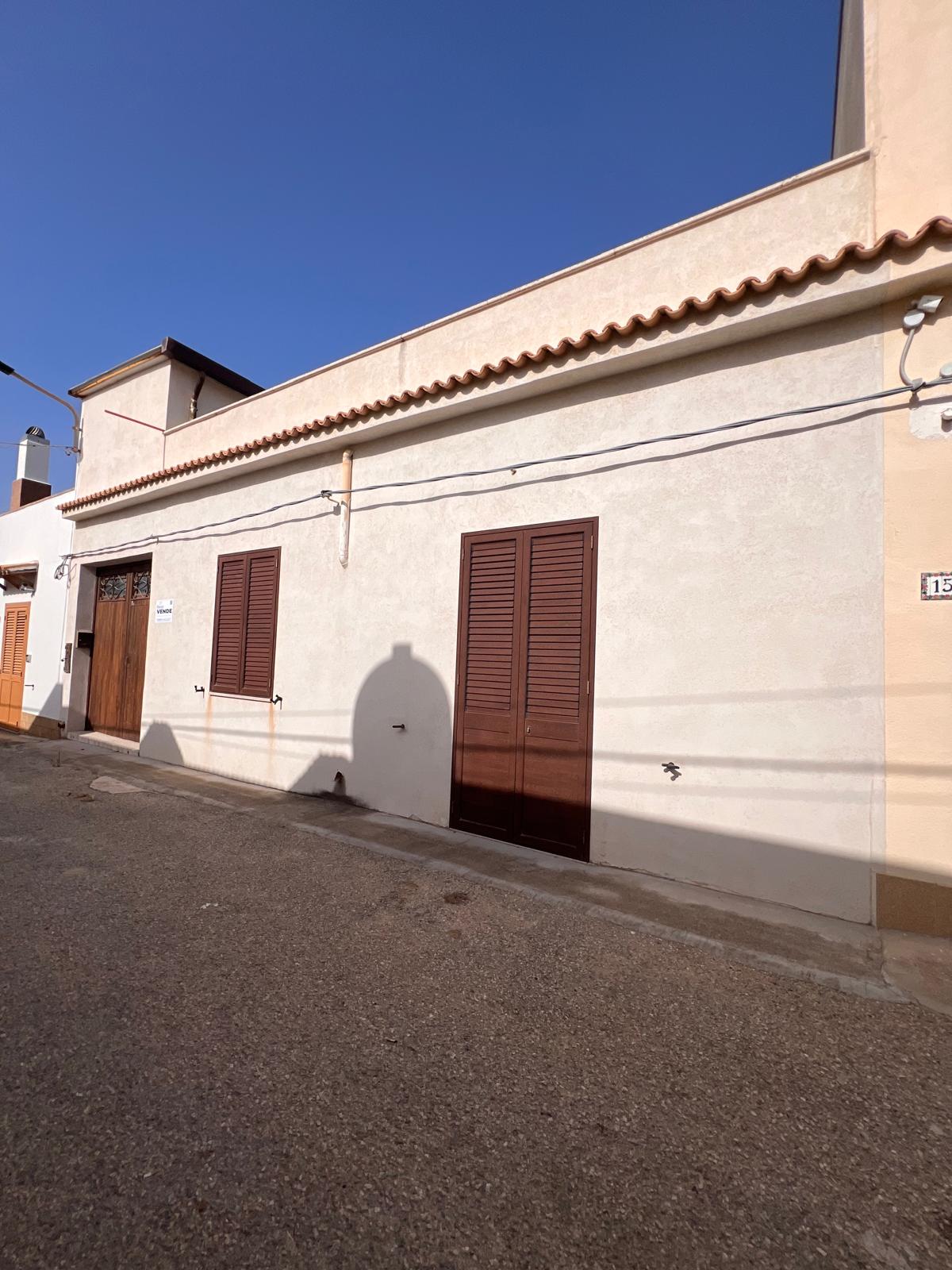 Immobile a Tre Fontane, via 129°