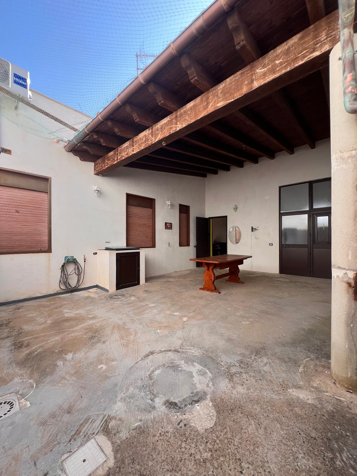 Immobile a Tre Fontane, via 129° 5