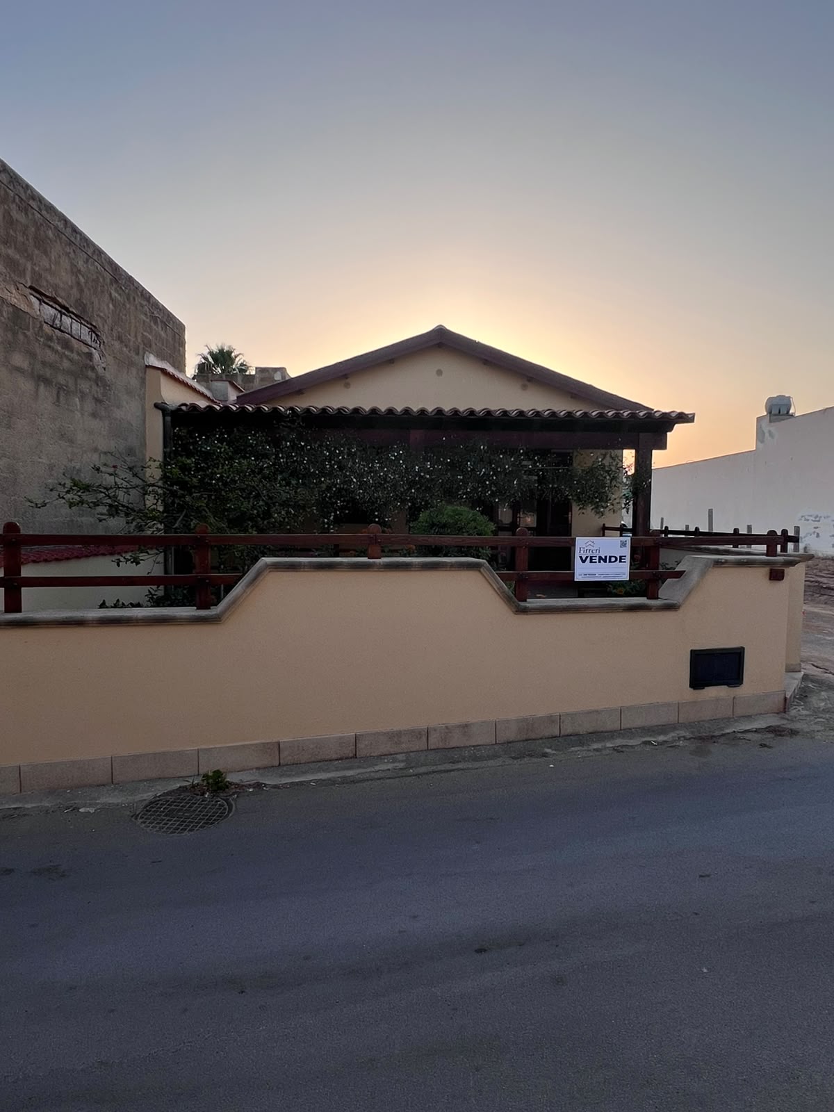 Immobile via Margellina, frazione Tre Fontane